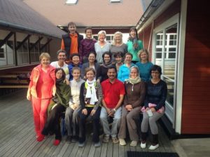 group Yoga Therapie Estonie 2013